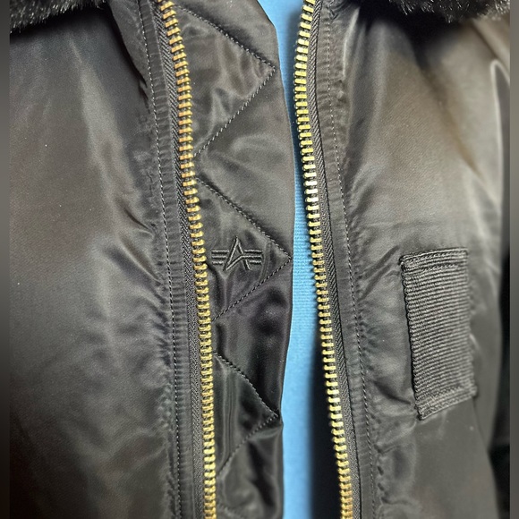 Alpha Industries Men's Black B-15 Flight Jacket - Picture 7 of 9
